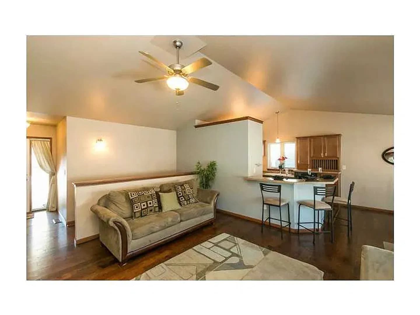 Iowa City House: 894 McCollister Ct