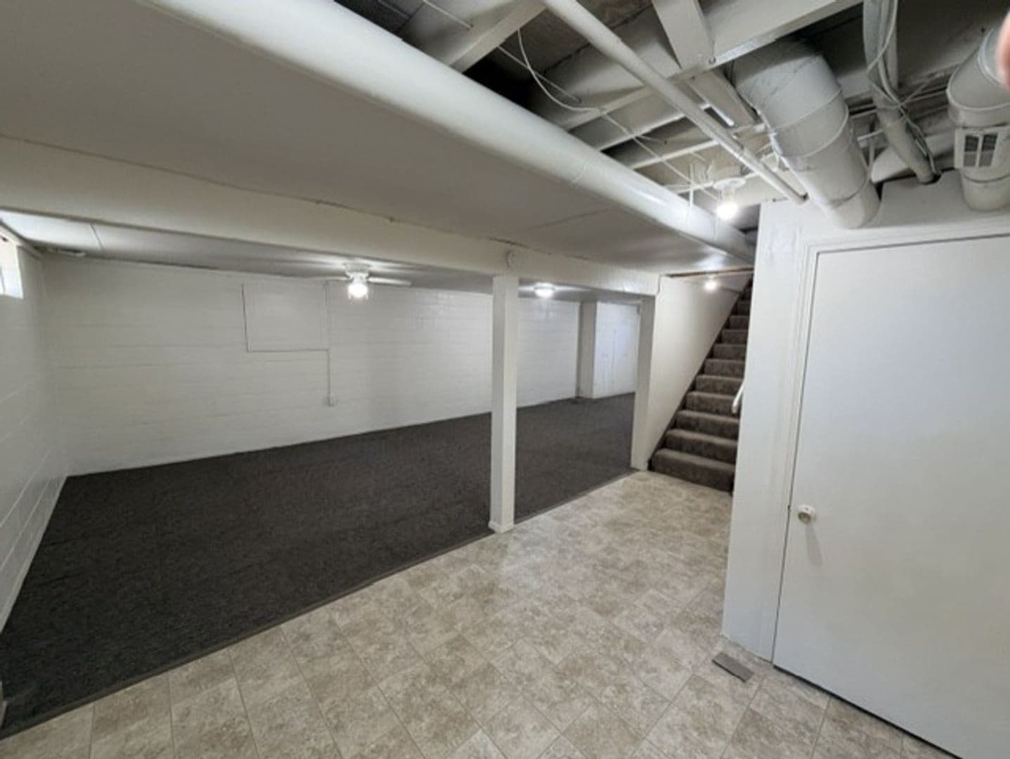 Waterloo House: 1132 Lidner Dr