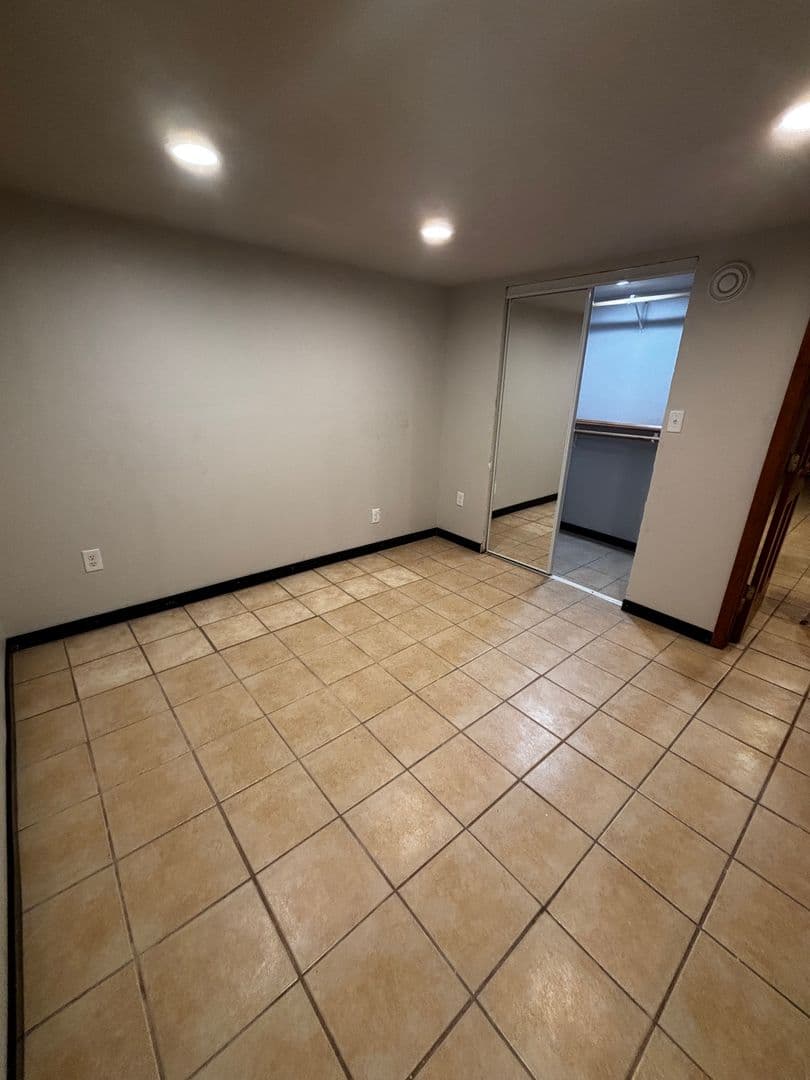Cedar Falls House: 3716 Knoll Ridge Dr