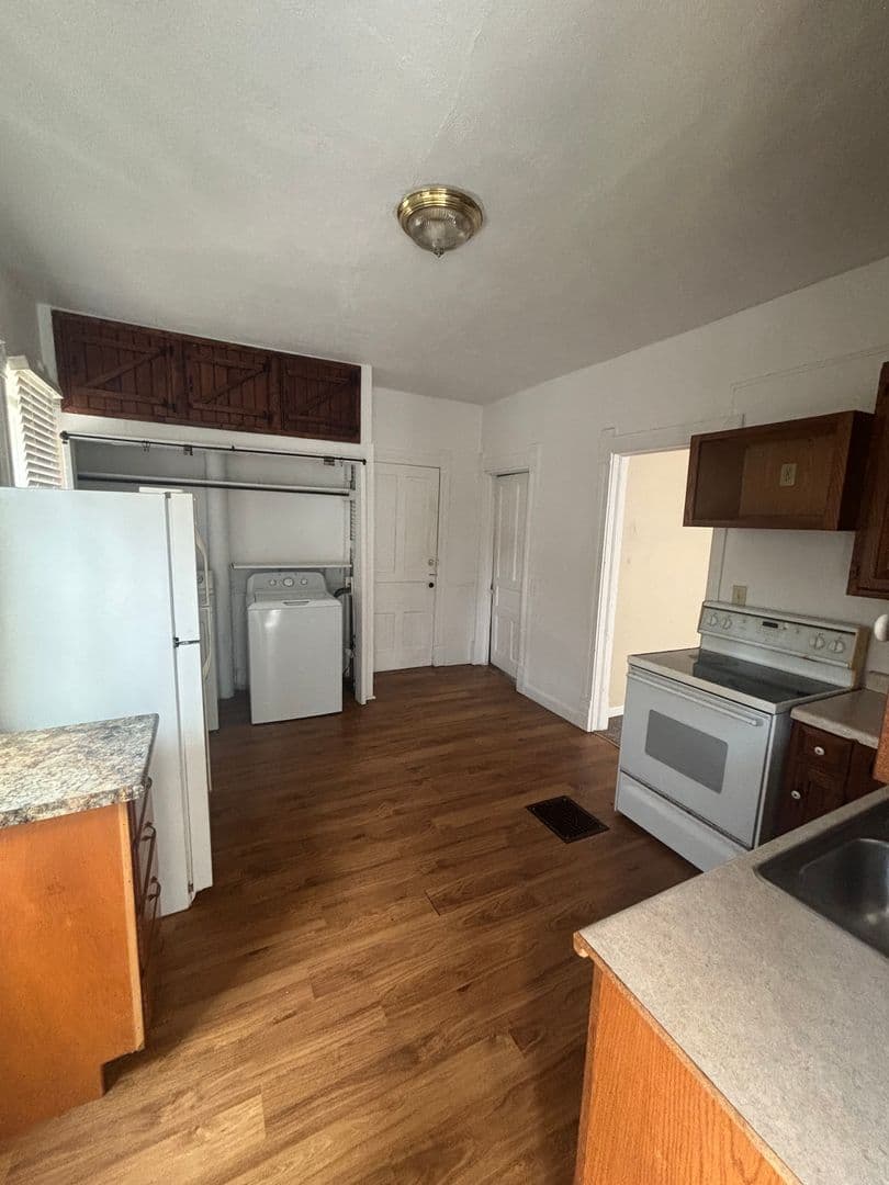 Cedar Falls Multiplex: 2403 Walnut Street