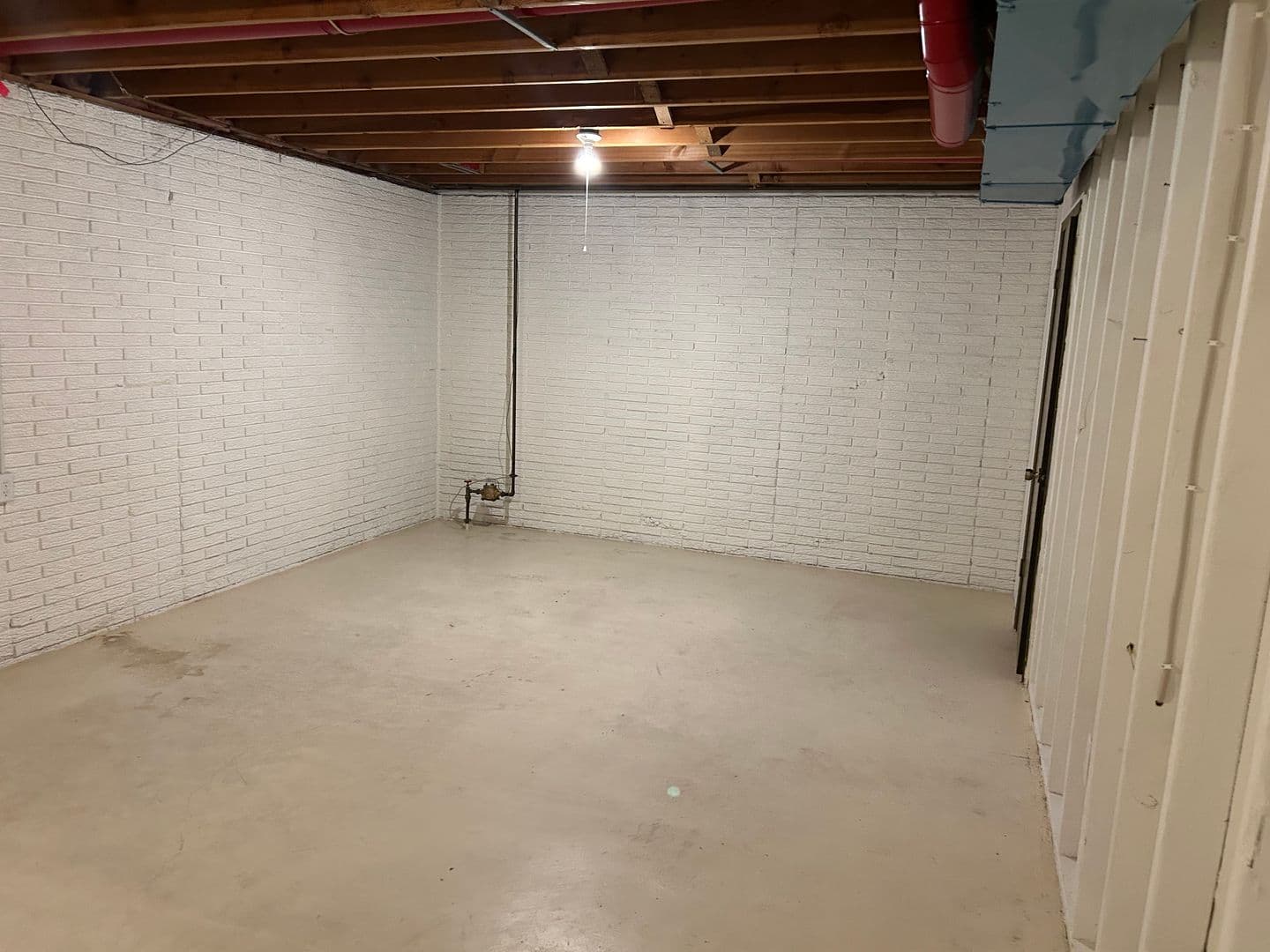 Waterloo Apartment: 1050 - 1110 Oleson Road
