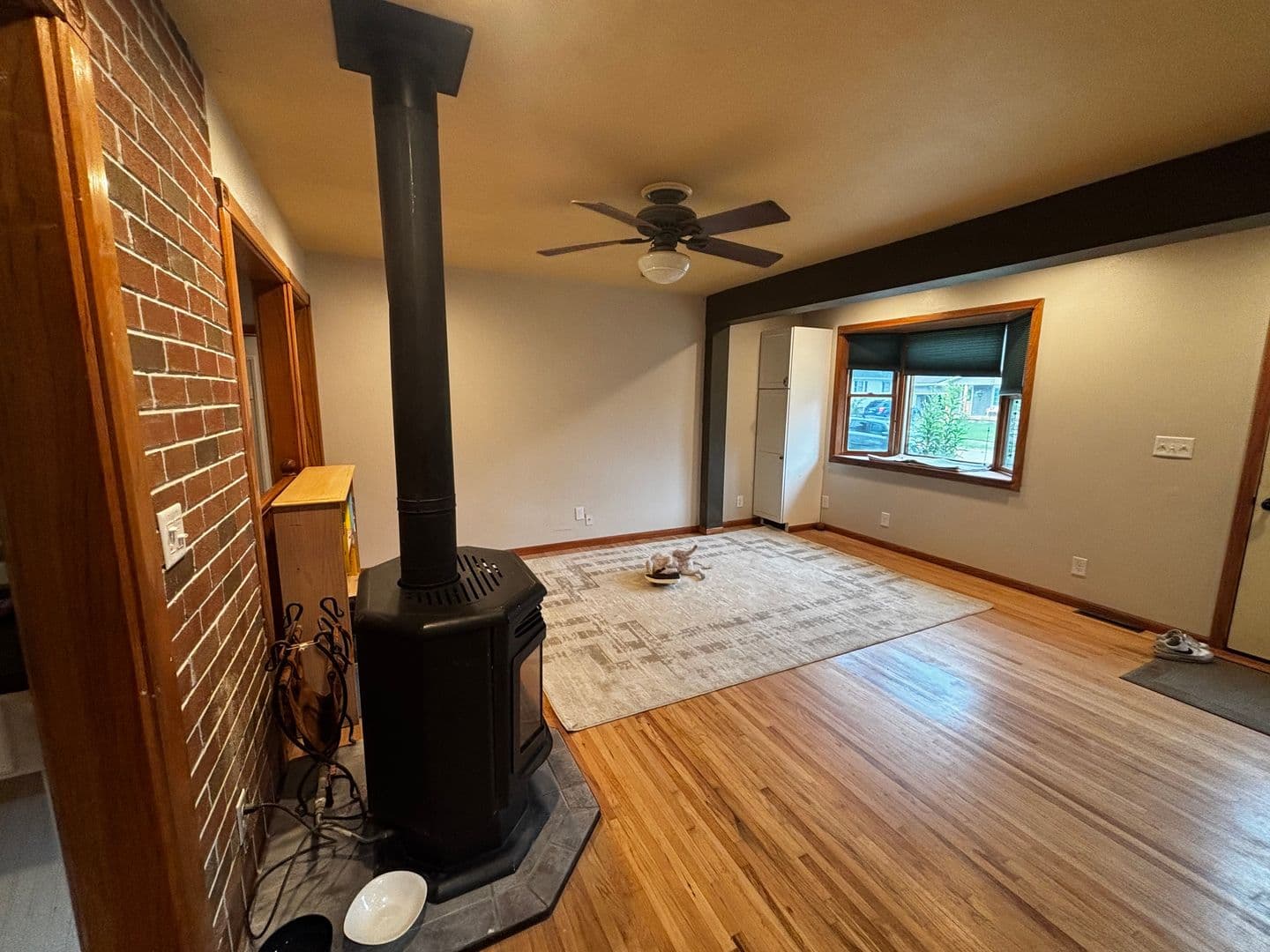 Cedar Falls House: 3716 Knoll Ridge Dr