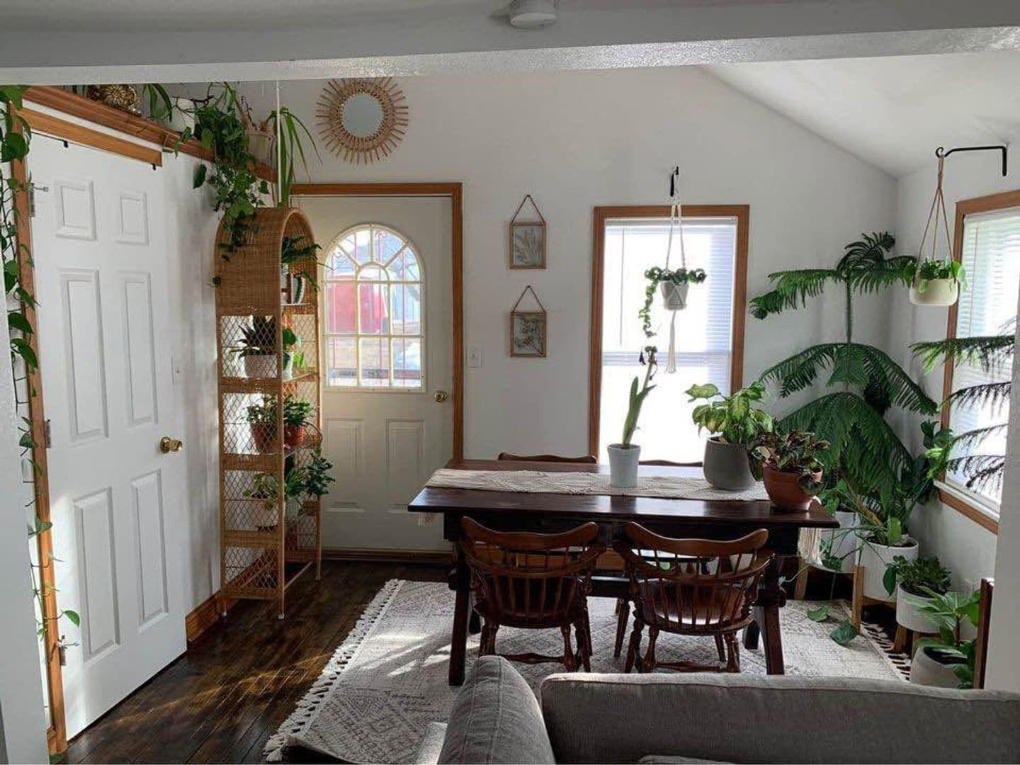 La Porte City House: 5602 Miller Creek Rd.