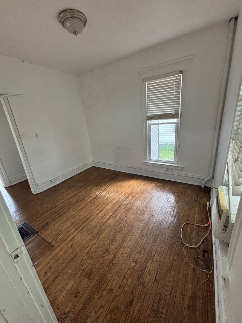 Cedar Falls Apartment: 2503 Olive Street