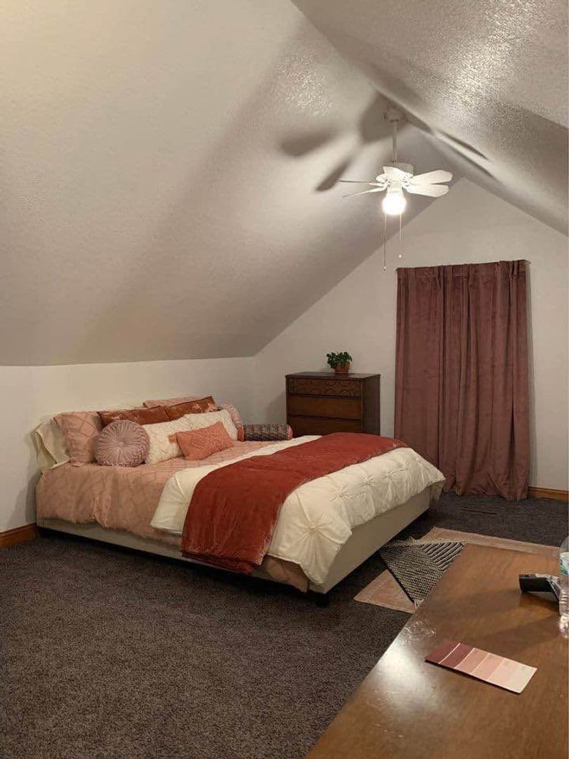La Porte City House: 5602 Miller Creek Rd.