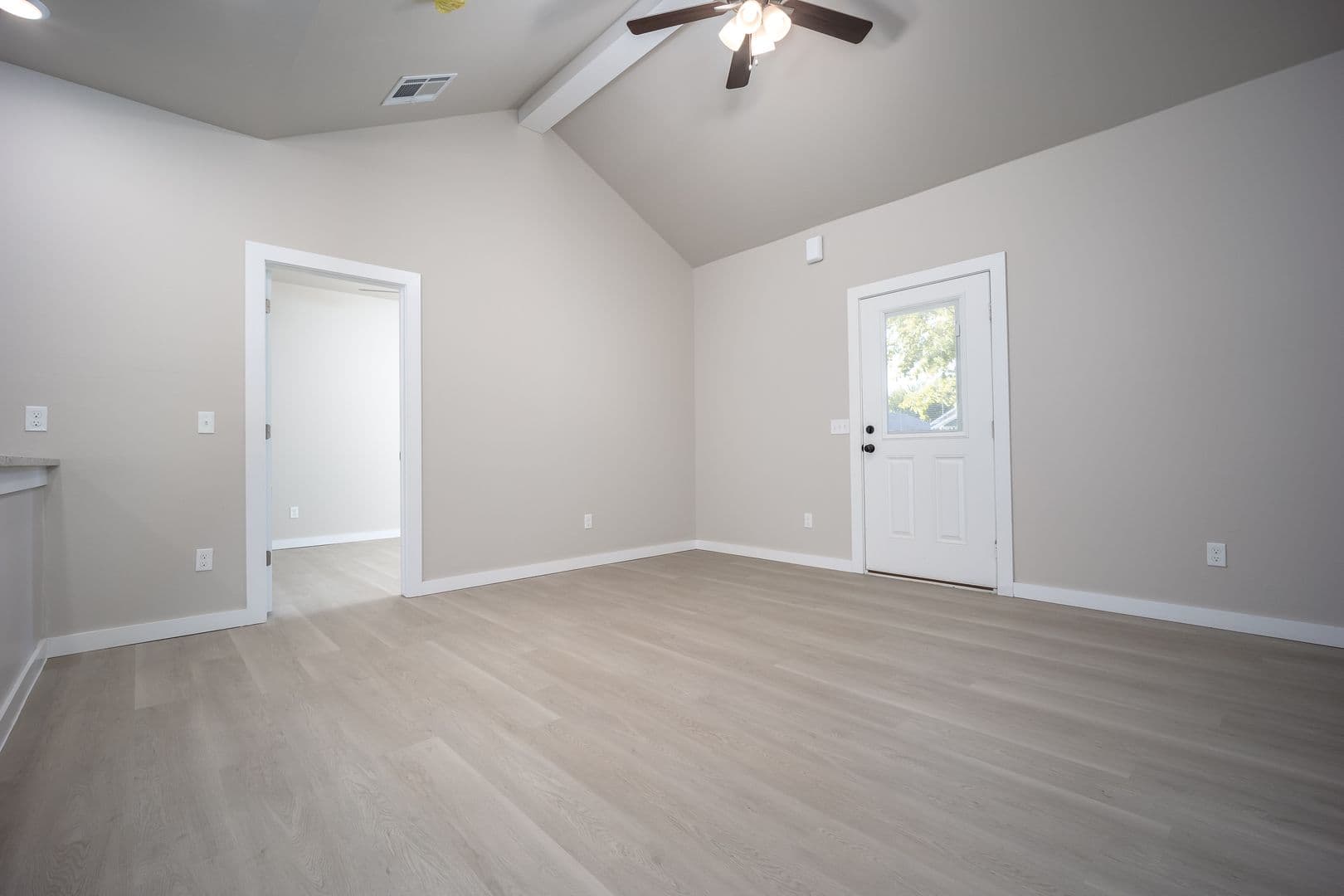 El Reno House: 614 W Rogers