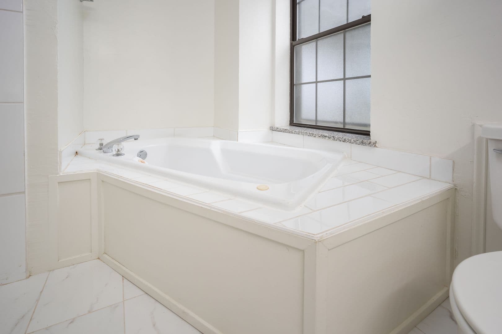 Edmond House: 1129 NW 176th St