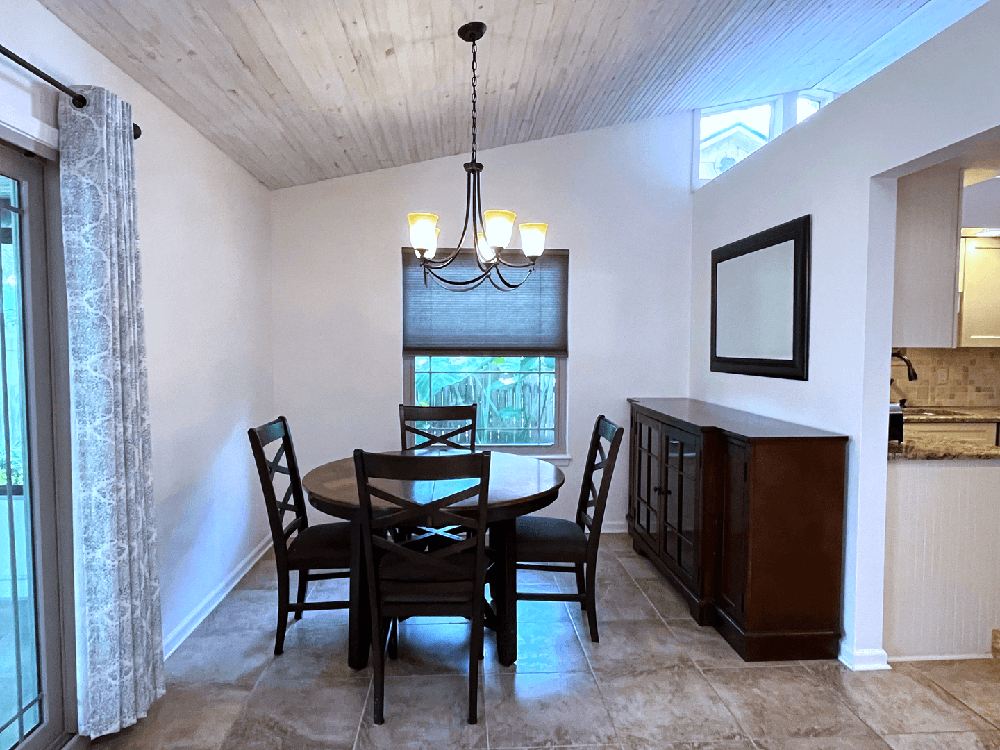 Fernandina Beach House: 2212 Will Hardee Rd.