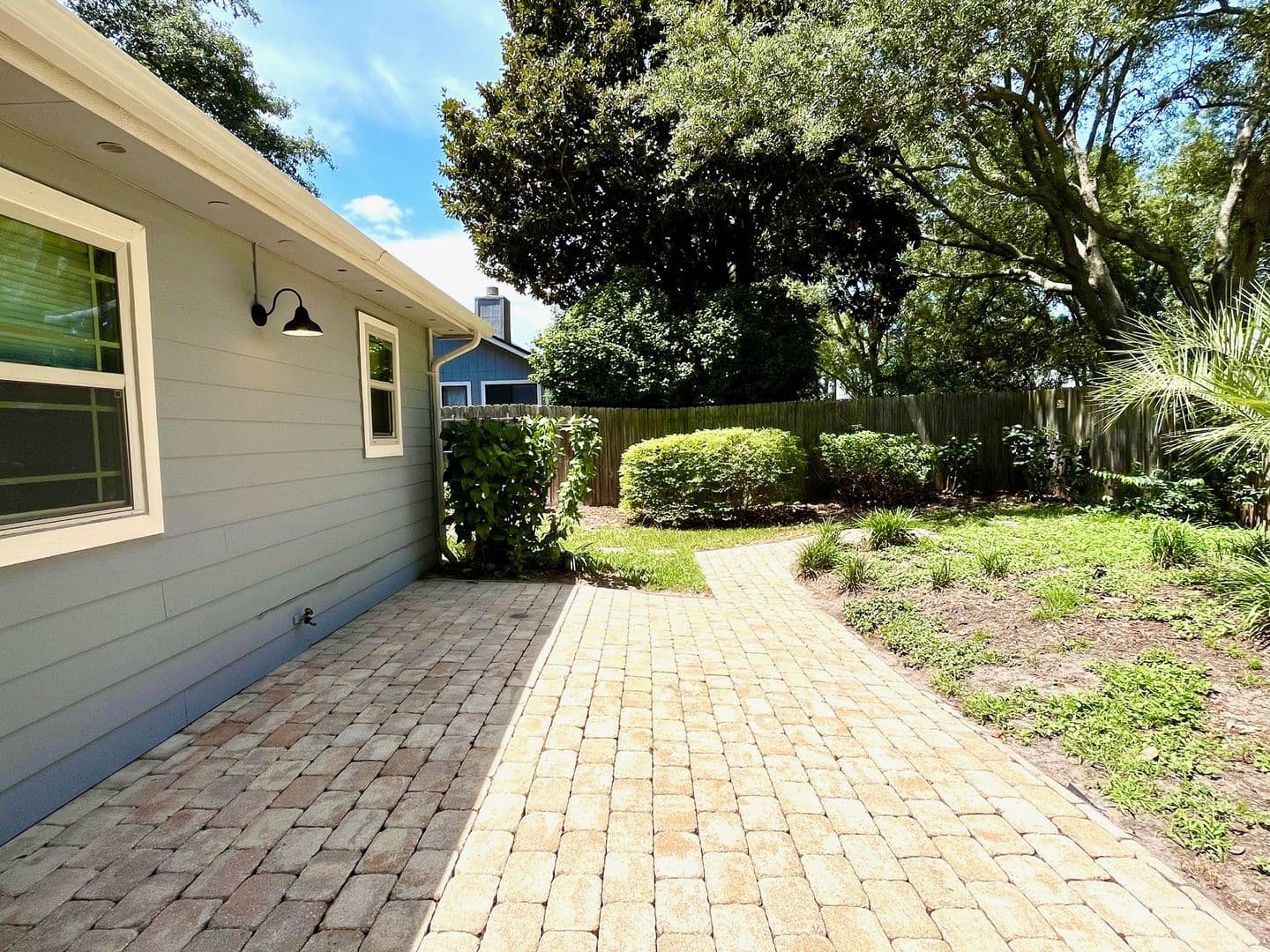 Fernandina Beach House: 2212 Will Hardee Rd.