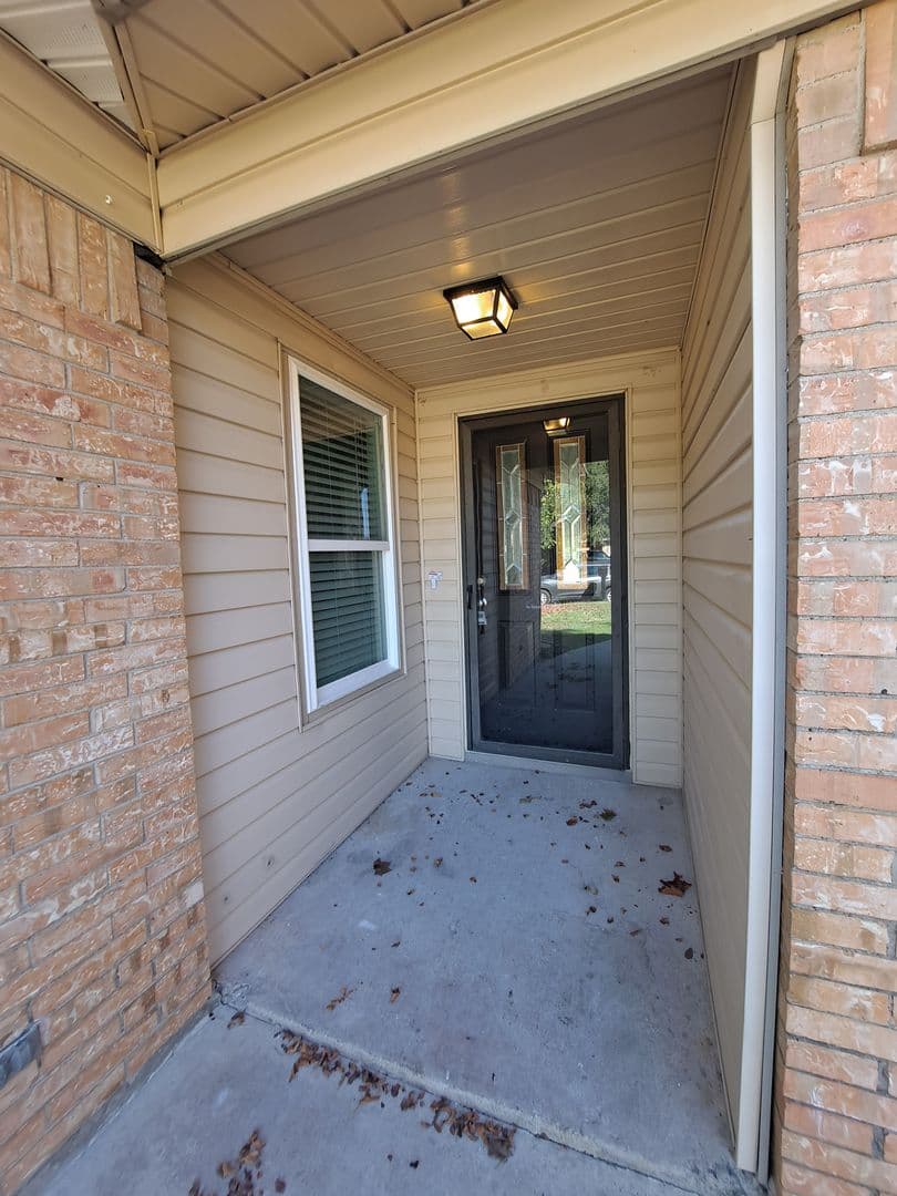 Greenville House: 3105 Chaparral Drive