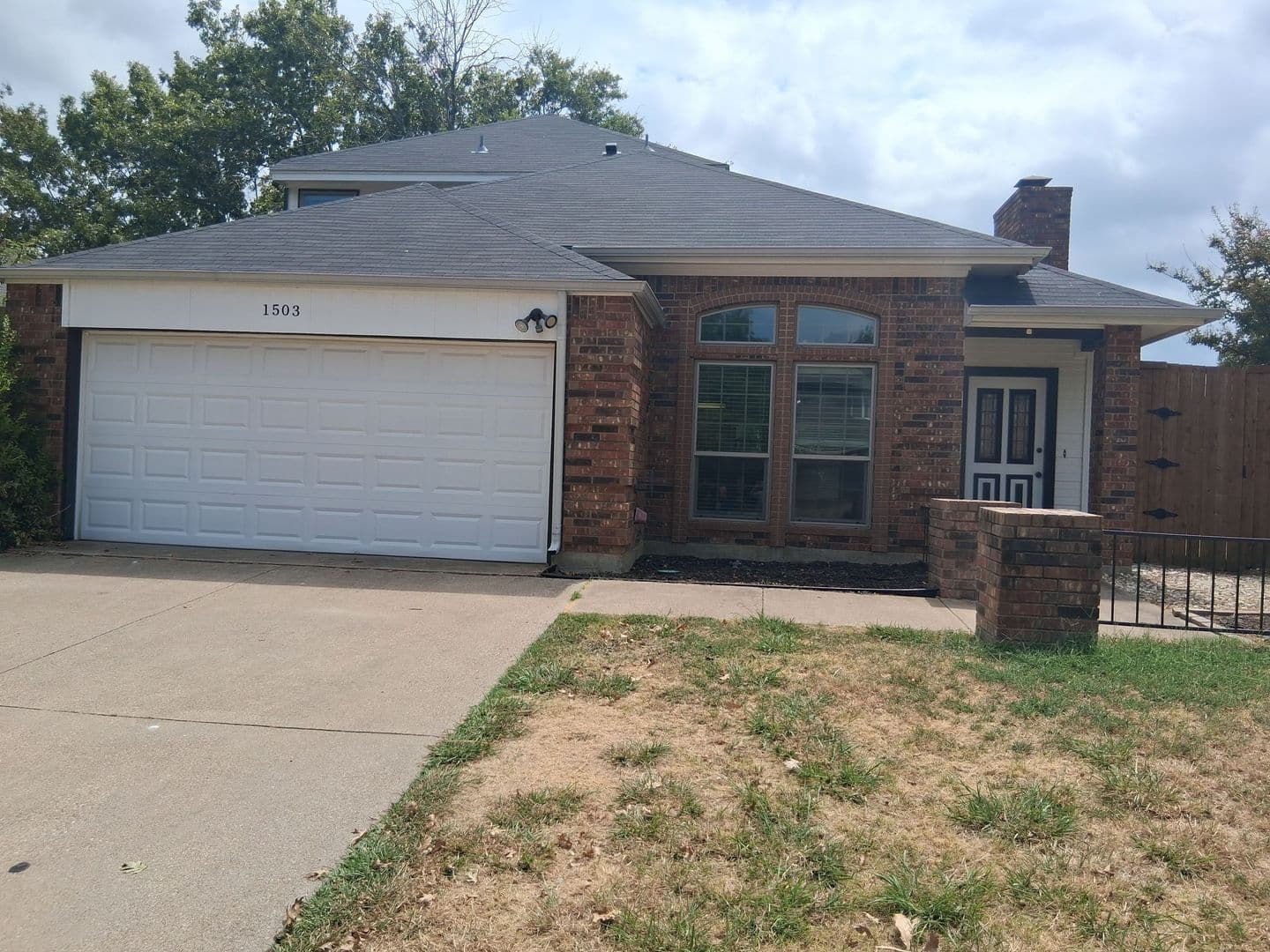 Grapevine House: 1503 Laguna Vista Way