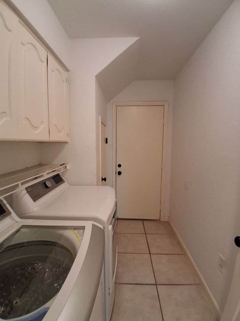 Grapevine House: 1503 Laguna Vista Way