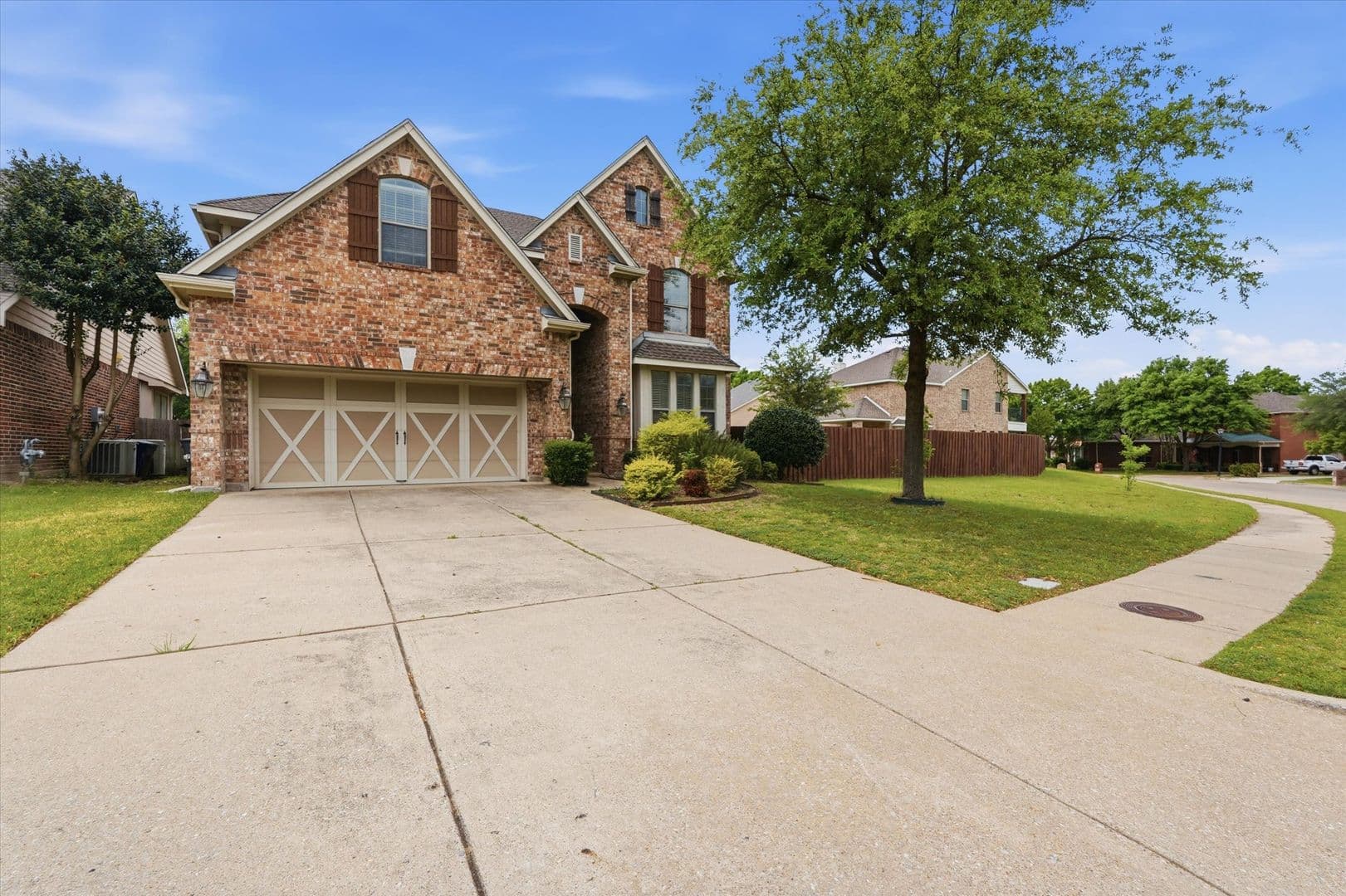 Dallas House: 6716 Prairie Flower Trail
