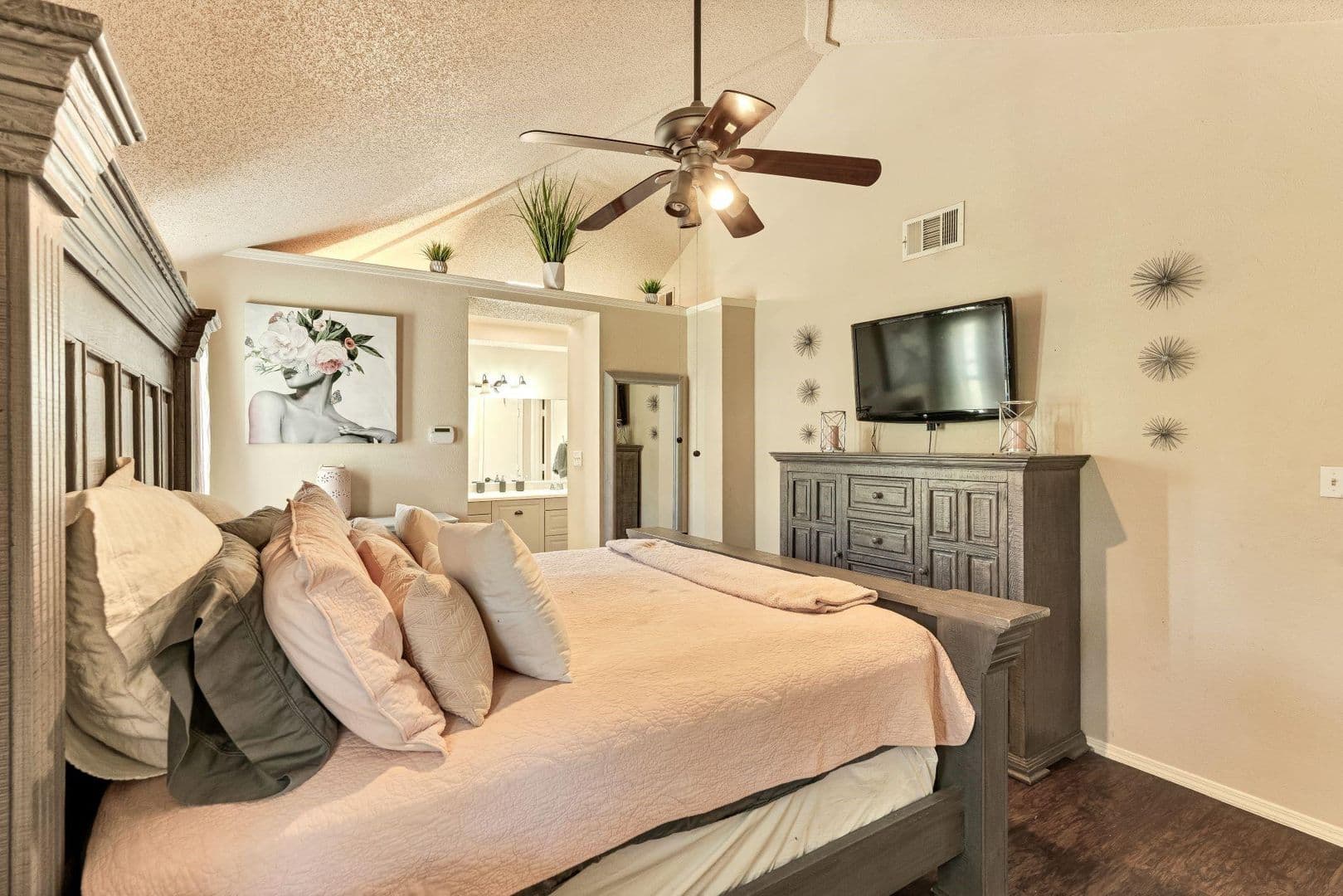 Rowlett House: 4018 Smartt Street