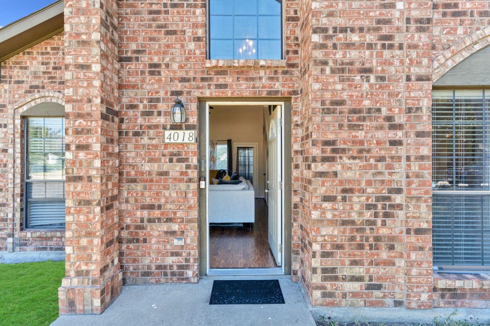 Rowlett House: 4018 Smartt Street