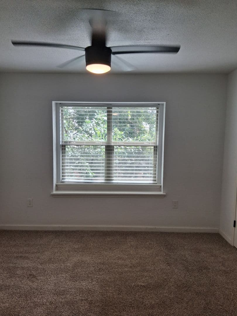 Grapevine House: 1503 Laguna Vista Way