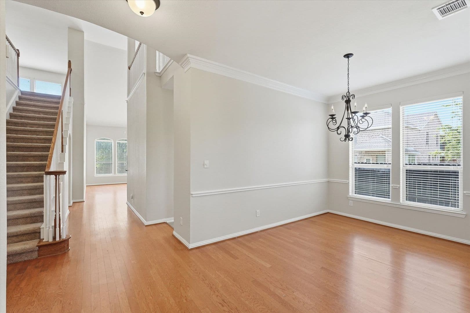 Dallas House: 6716 Prairie Flower Trail