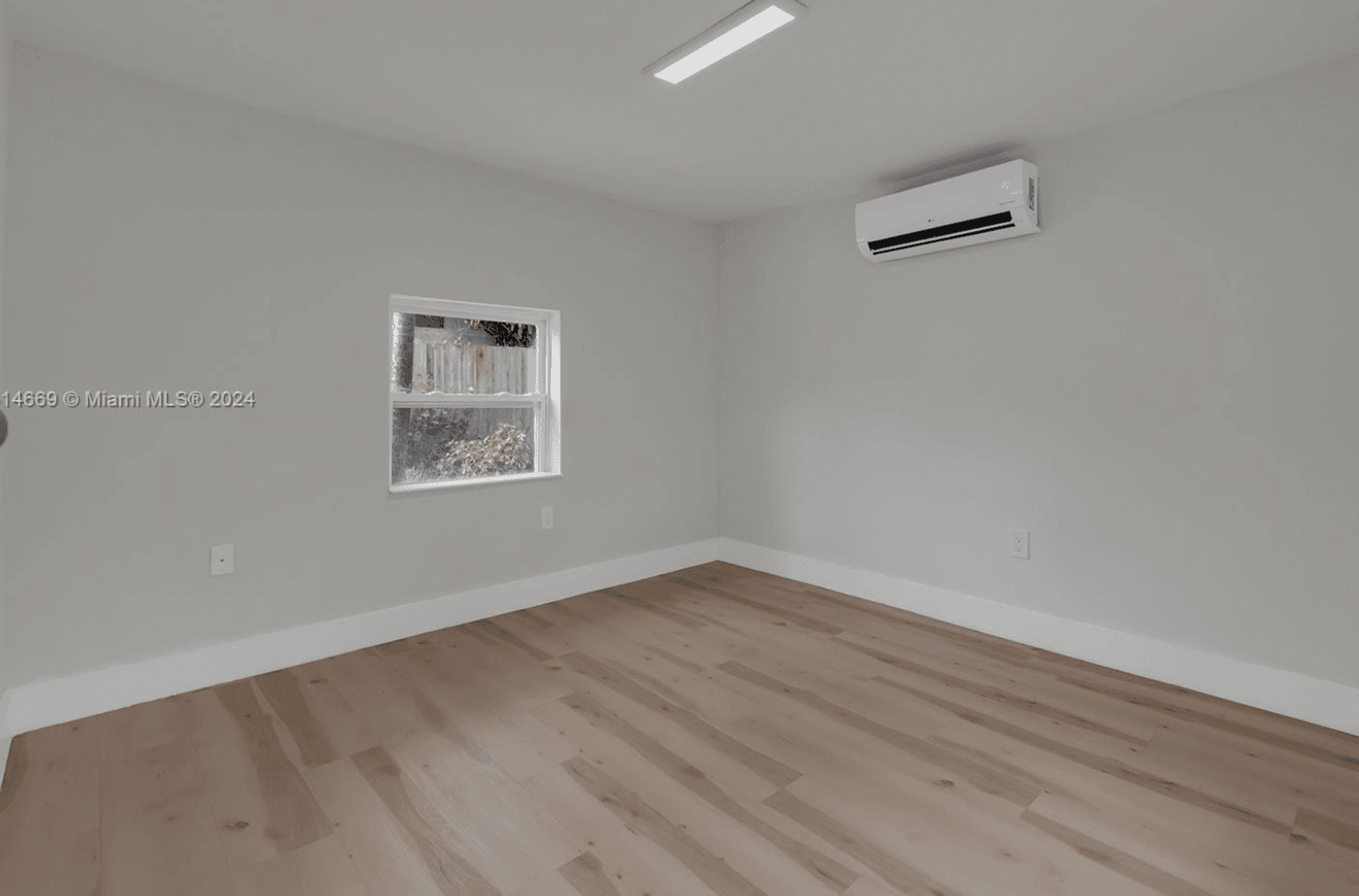 Miami House: 345 NW 44 Street