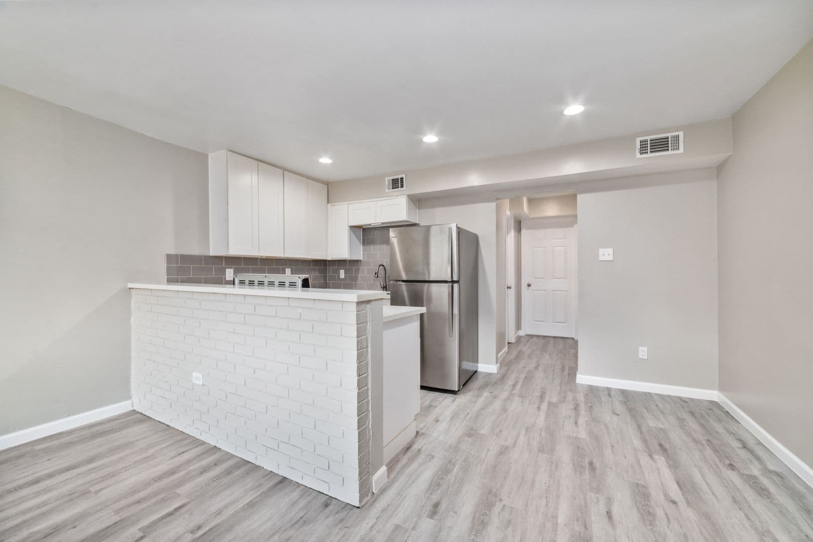Houston Apartment: 1424 Marshall Street