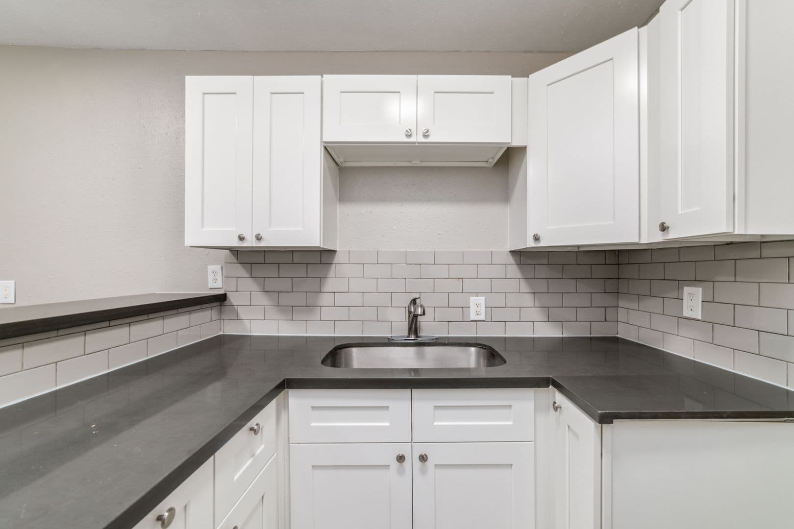 Houston Apartment: 1424 Marshall Street