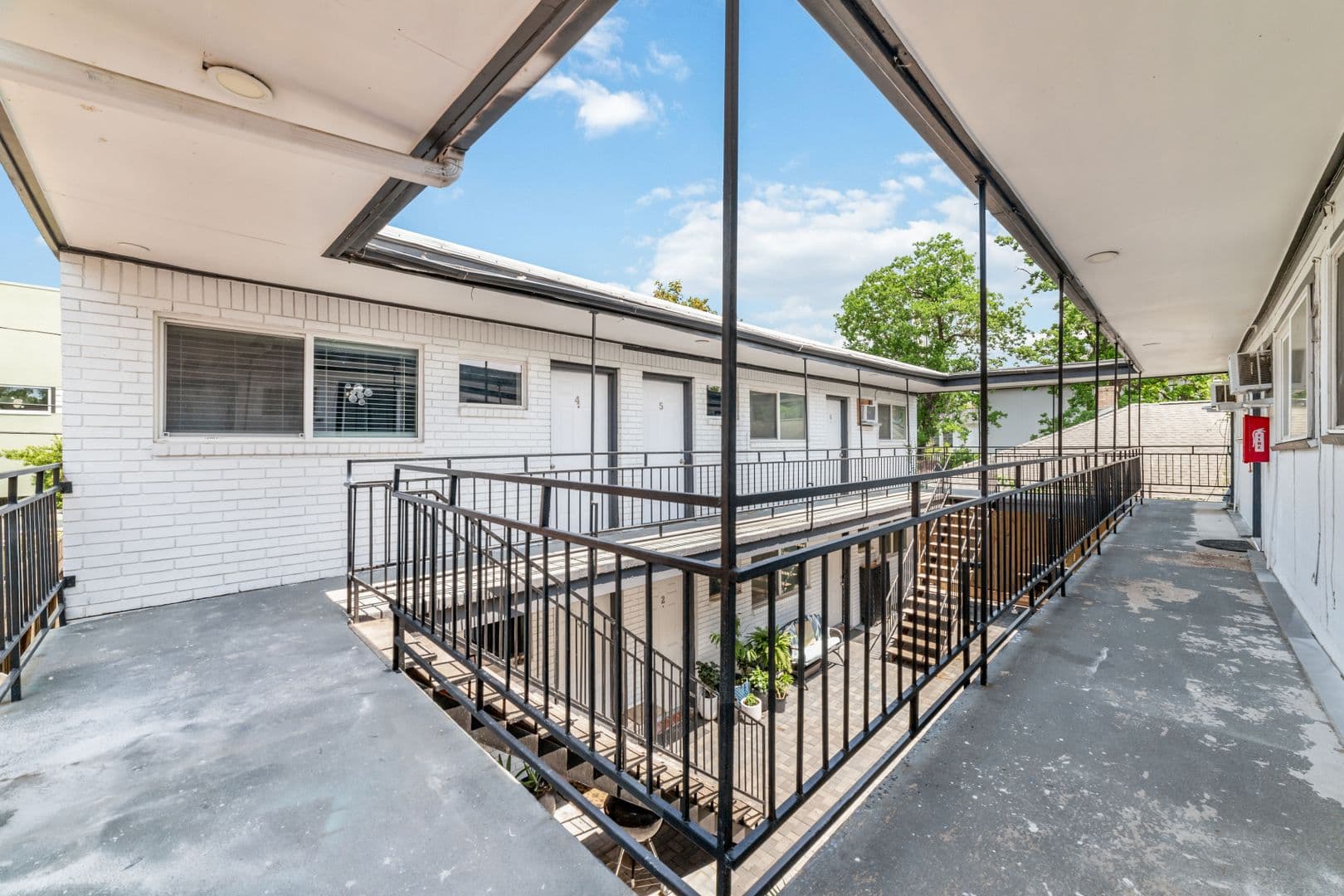 Houston Apartment: 1424 Marshall Street