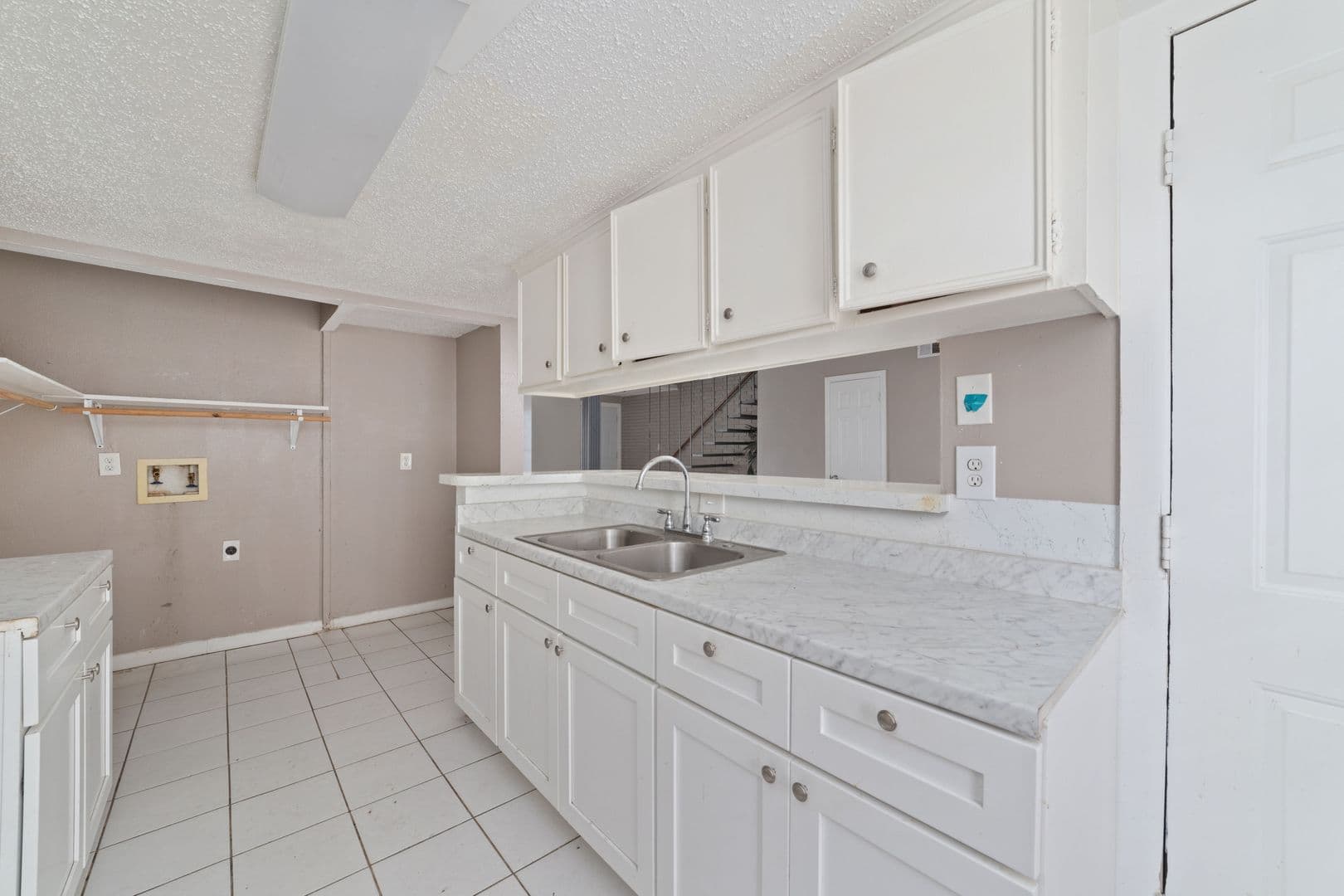 Houston Apartment: 8100 Leonora St
