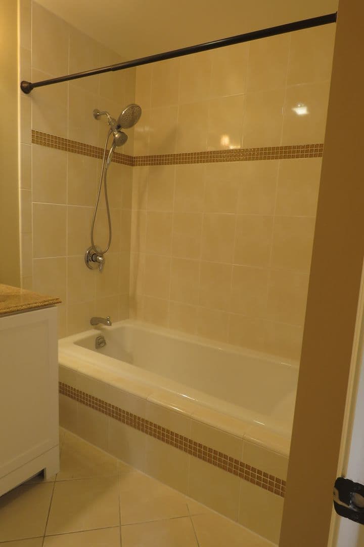 San Francisco House: 49 Dellbrook