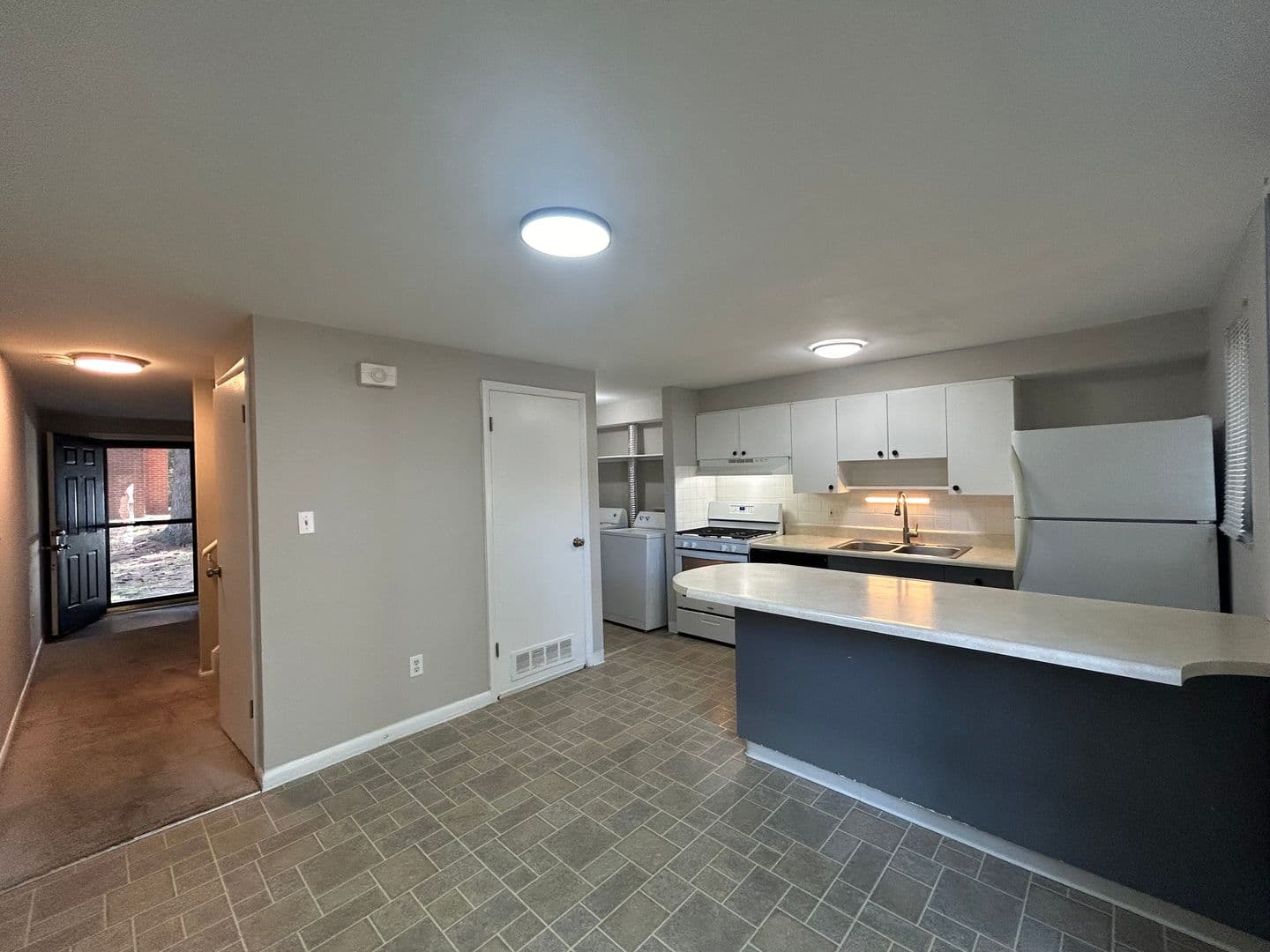 Fort Wayne Townhome: 522 Pinegrove Ln