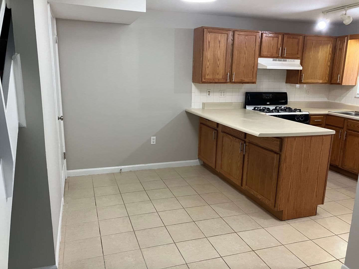 Fort Wayne Townhome: 522 Pinegrove Ln