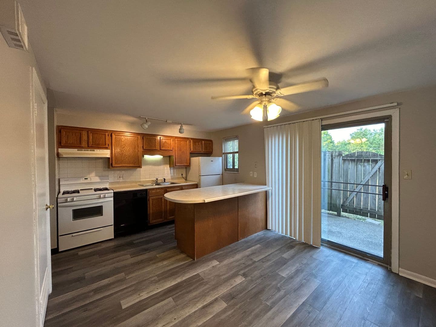 Fort Wayne Townhome: 522 Pinegrove Ln