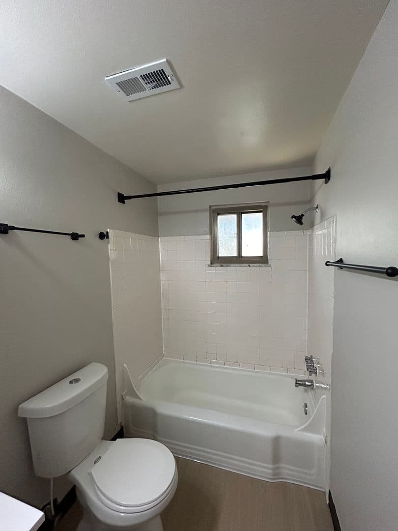 Fort Wayne Townhome: 522 Pinegrove Ln