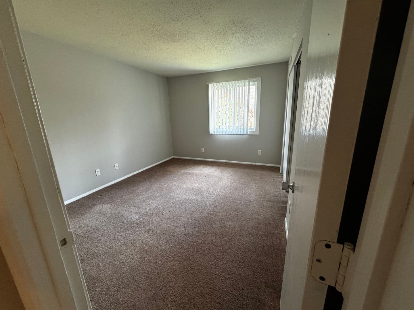 Fort Wayne Apartment: 5810 Meadows Dr.