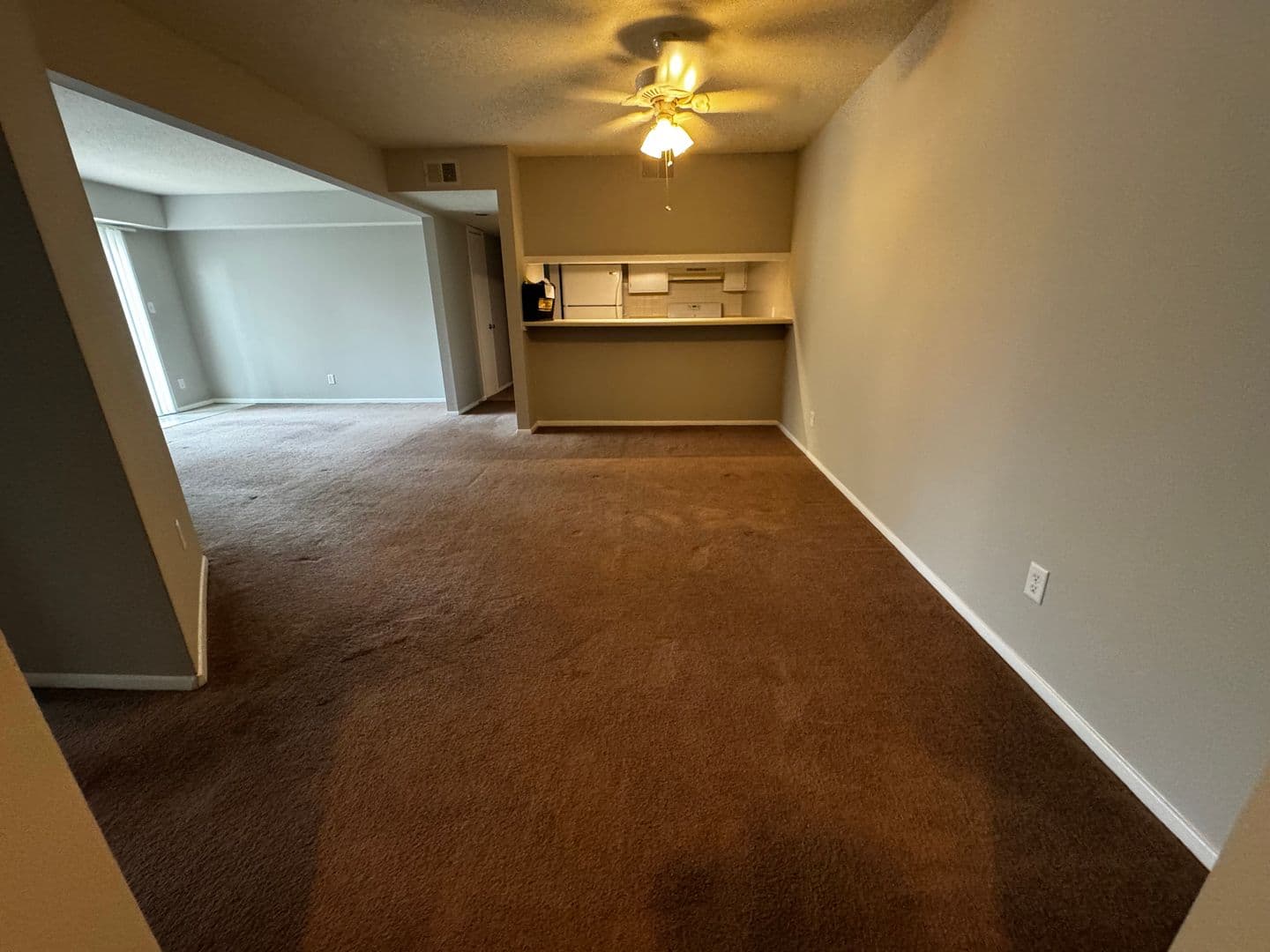 Fort Wayne Apartment: 5810 Meadows Dr.