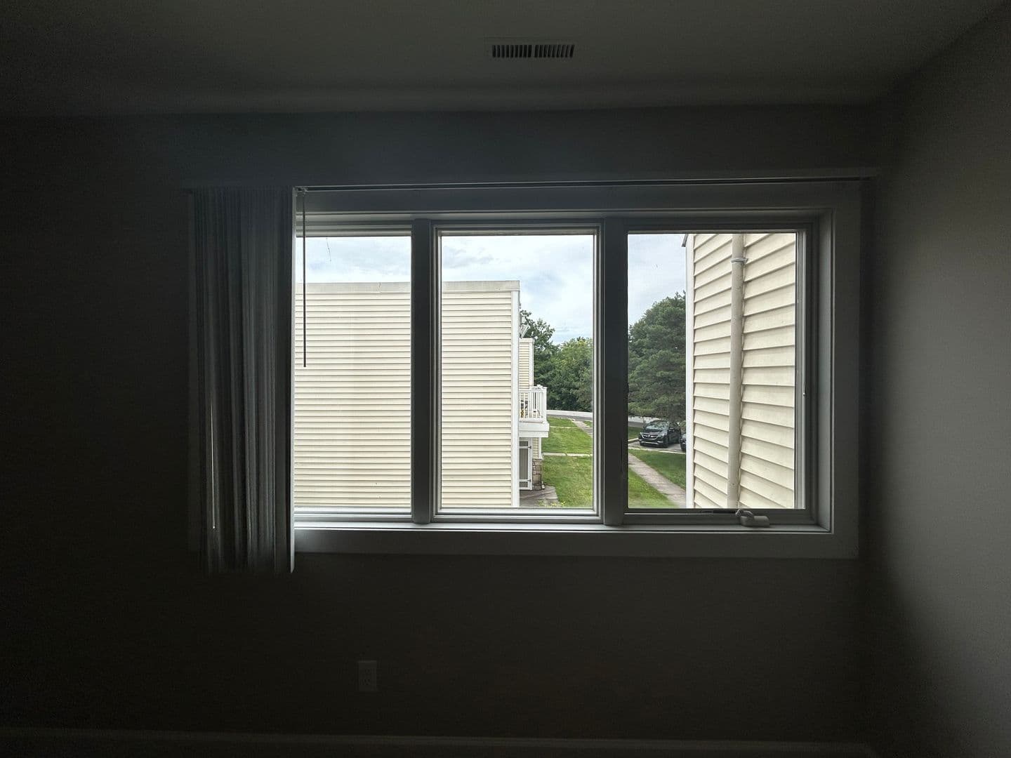 Fort Wayne Apartment: 700 Candlelite Ct