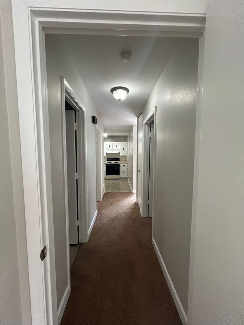 Fort Wayne Apartment: 700 Candlelite Ct