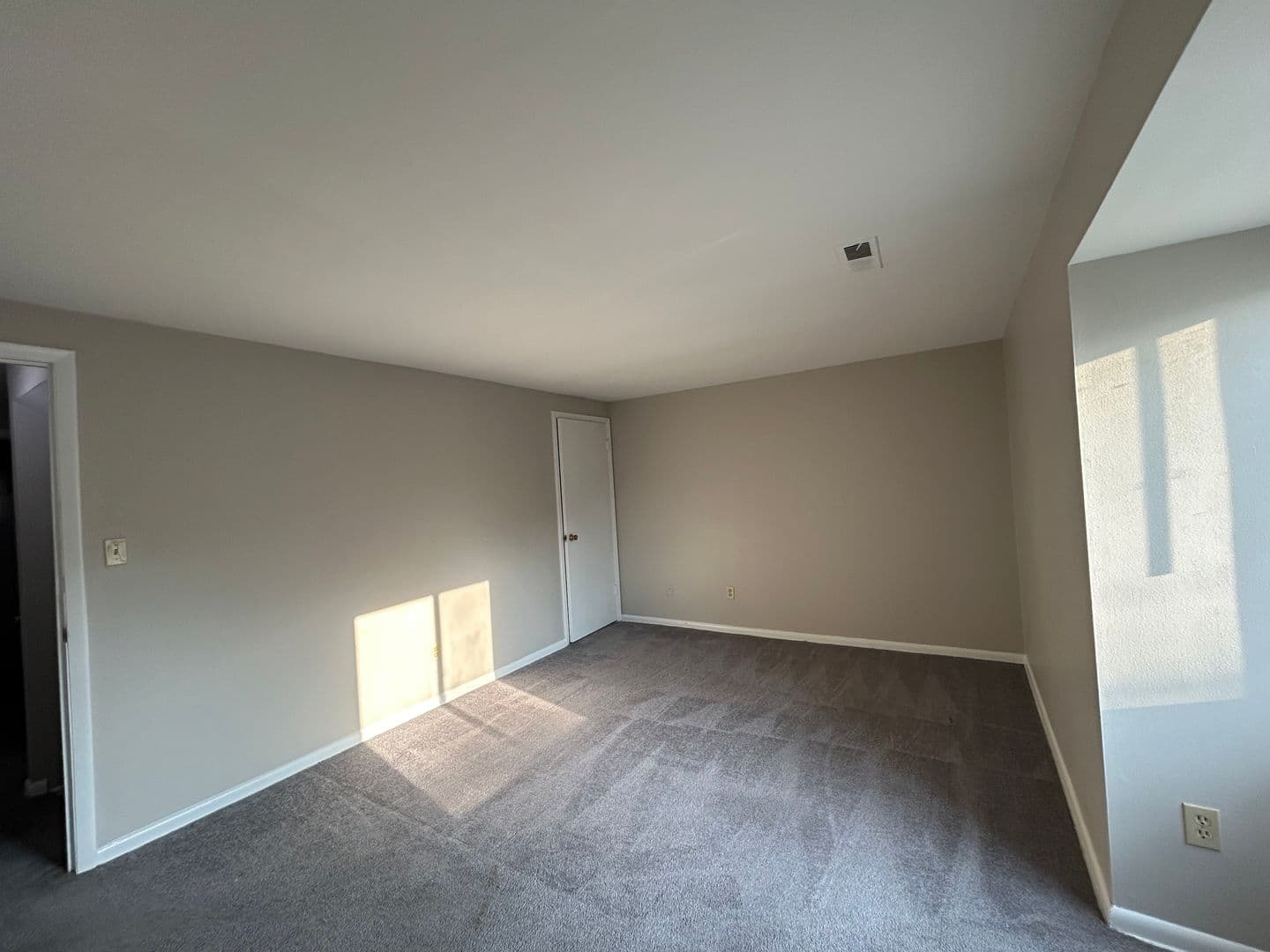 Fort Wayne Townhome: 522 Pinegrove Ln