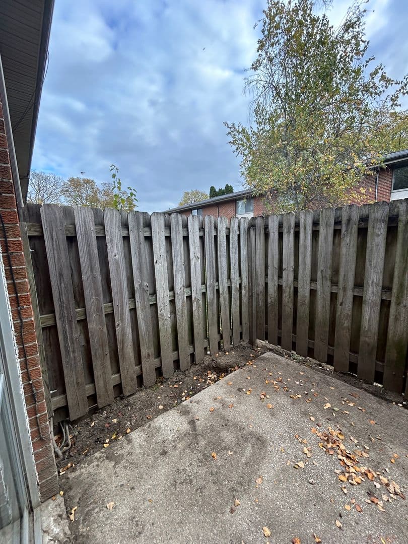 Fort Wayne Townhome: 522 Pinegrove Ln