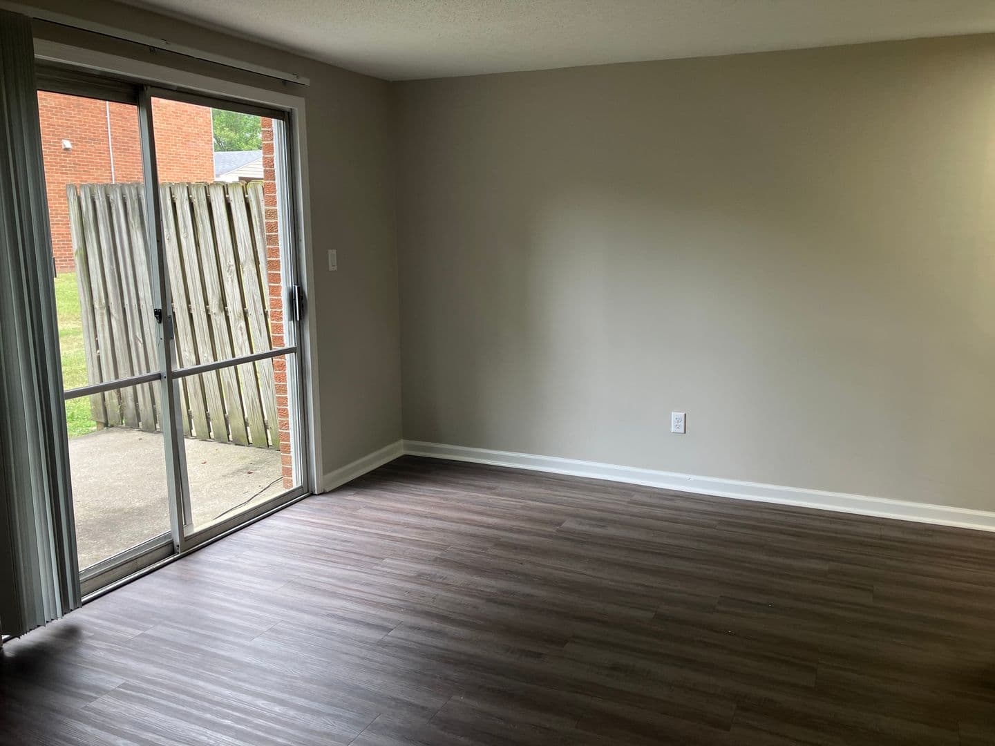 Fort Wayne Townhome: 522 Pinegrove Ln