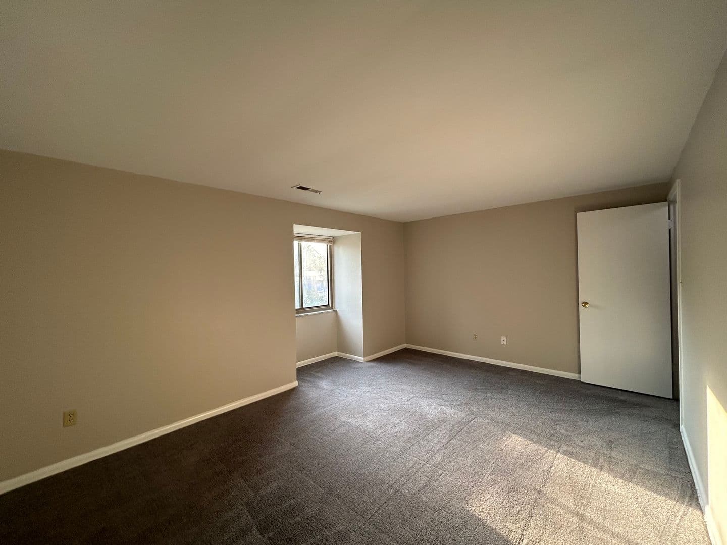 Fort Wayne Townhome: 522 Pinegrove Ln
