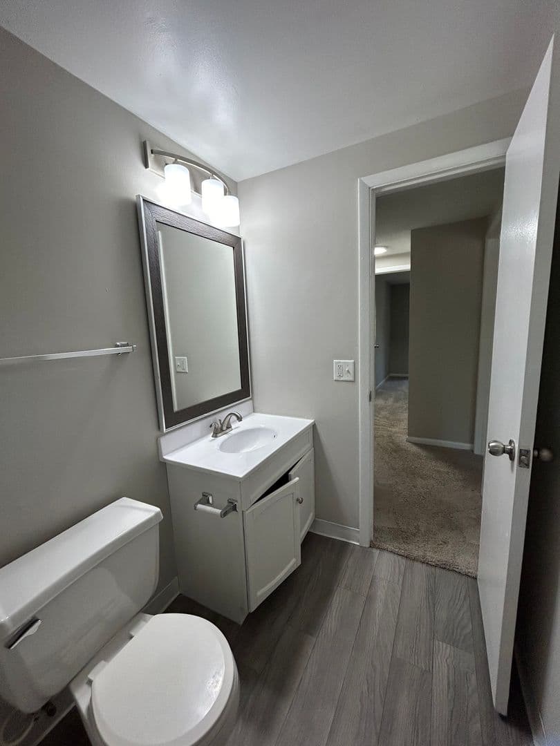 Fort Wayne Townhome: 522 Pinegrove Ln