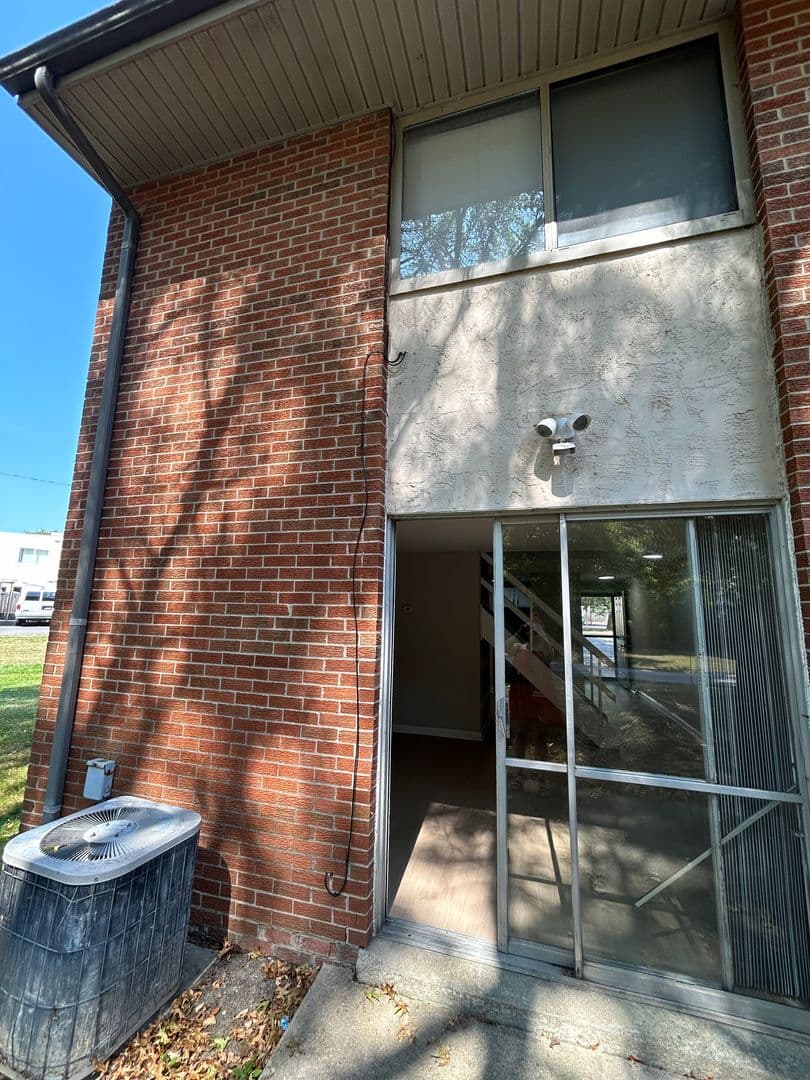 Fort Wayne Townhome: 522 Pinegrove Ln