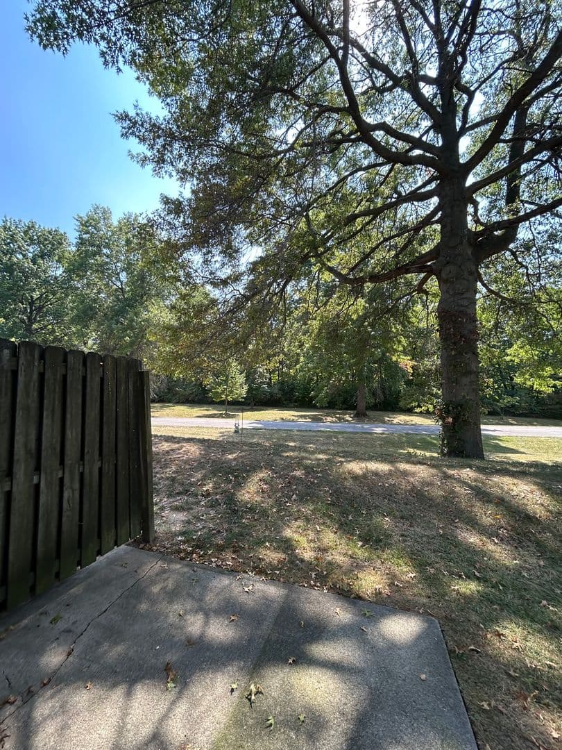 Fort Wayne Townhome: 522 Pinegrove Ln