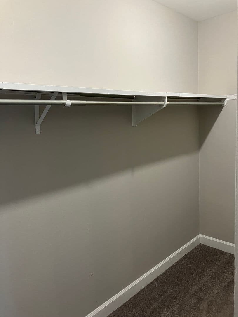 Fort Wayne Apartment: 700 Candlelite Ct