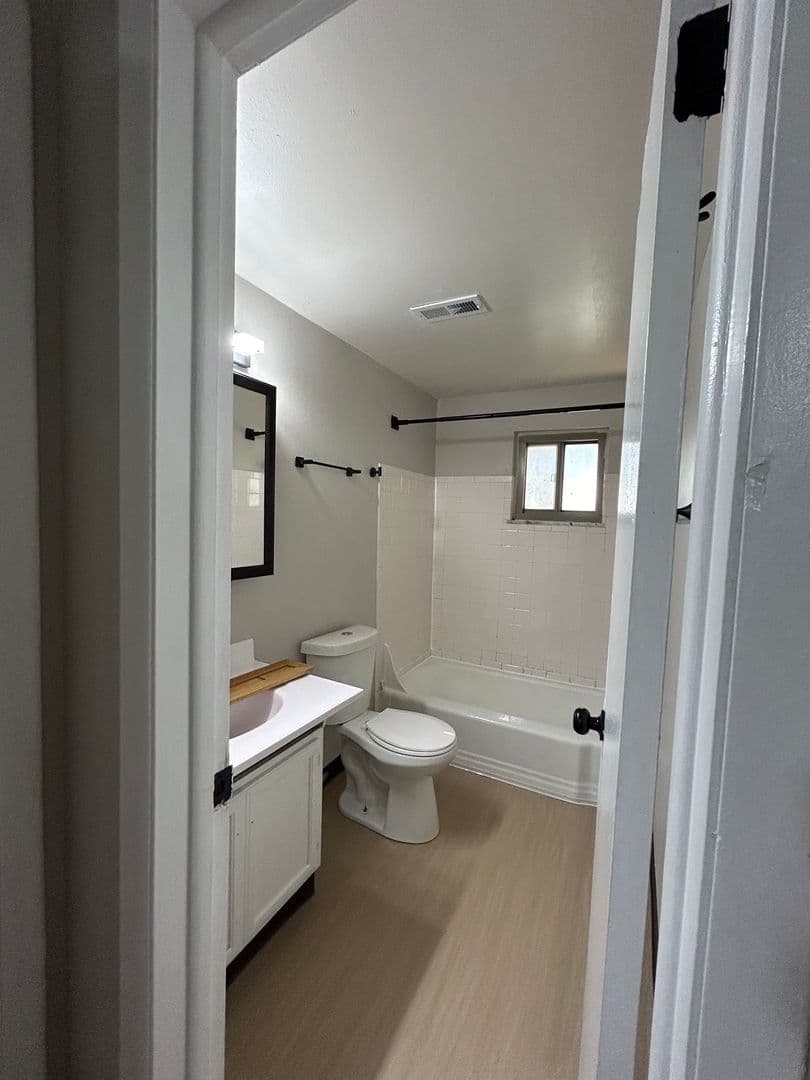 Fort Wayne Townhome: 522 Pinegrove Ln