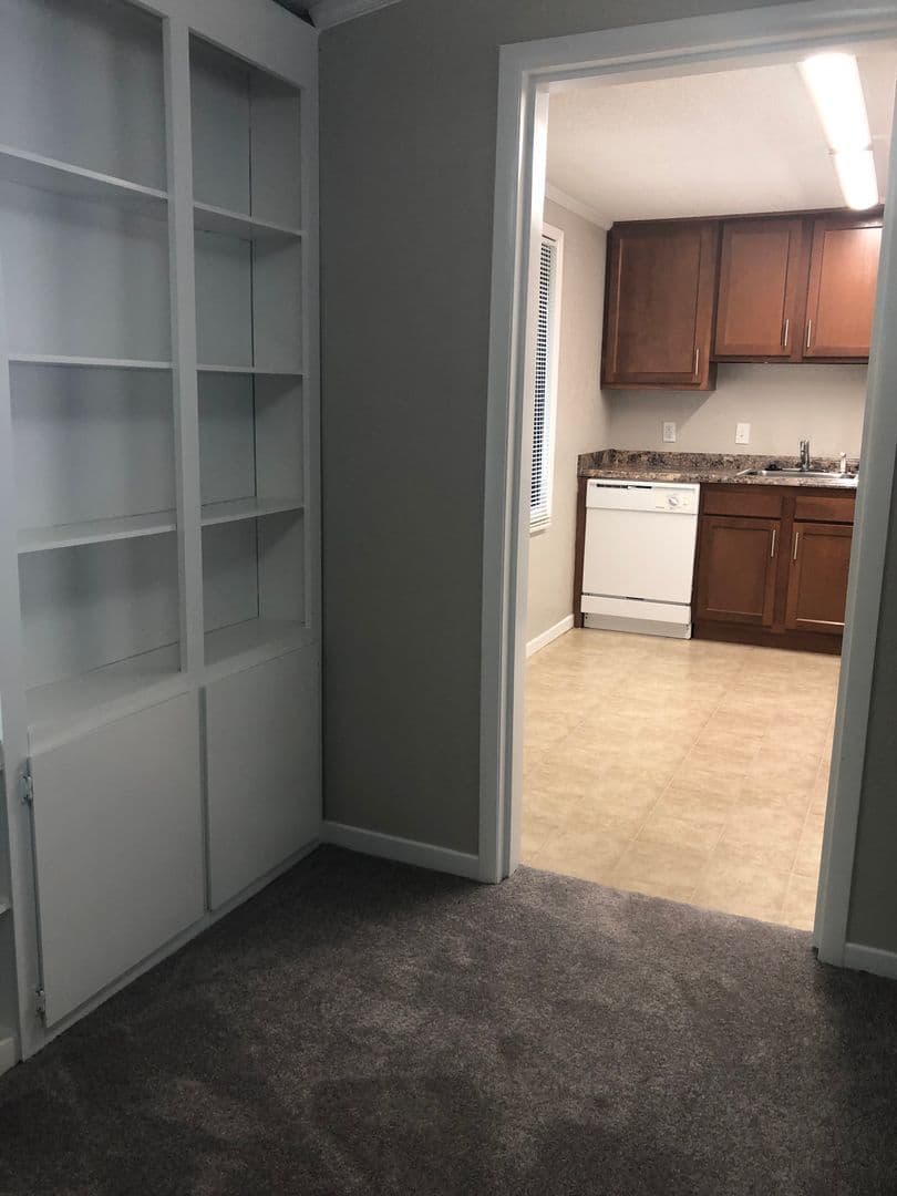 Fort Wayne Apartment: 6037 Ullyot Drive