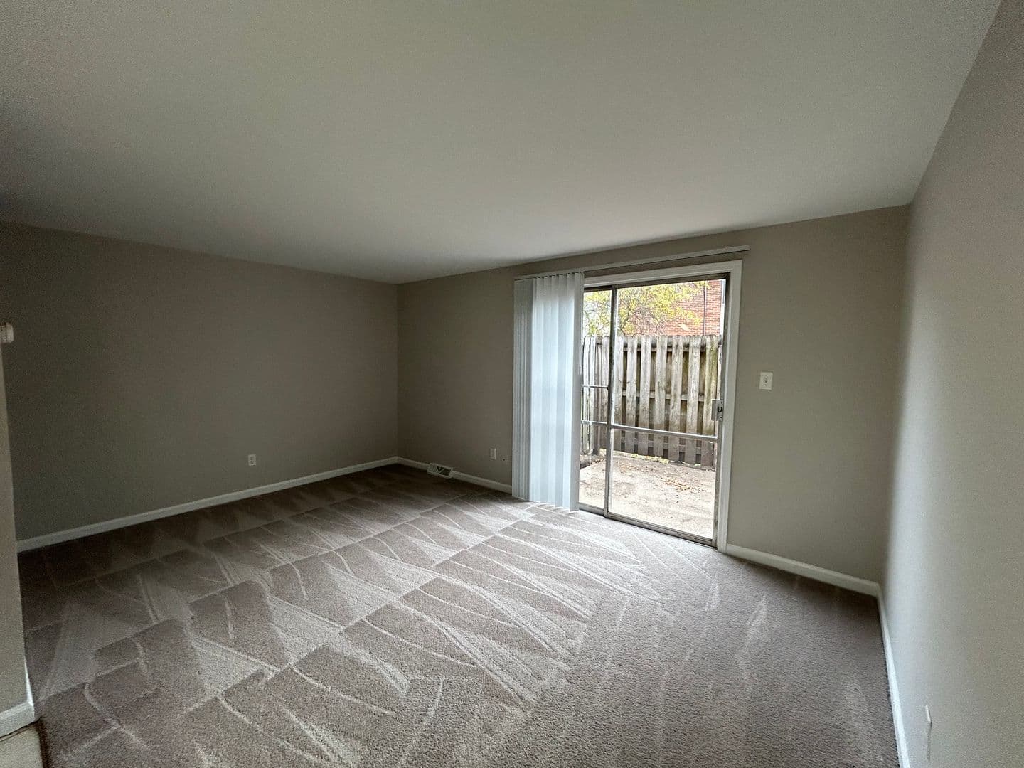 Fort Wayne Townhome: 522 Pinegrove Ln