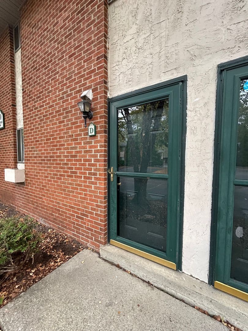 Fort Wayne Townhome: 522 Pinegrove Ln