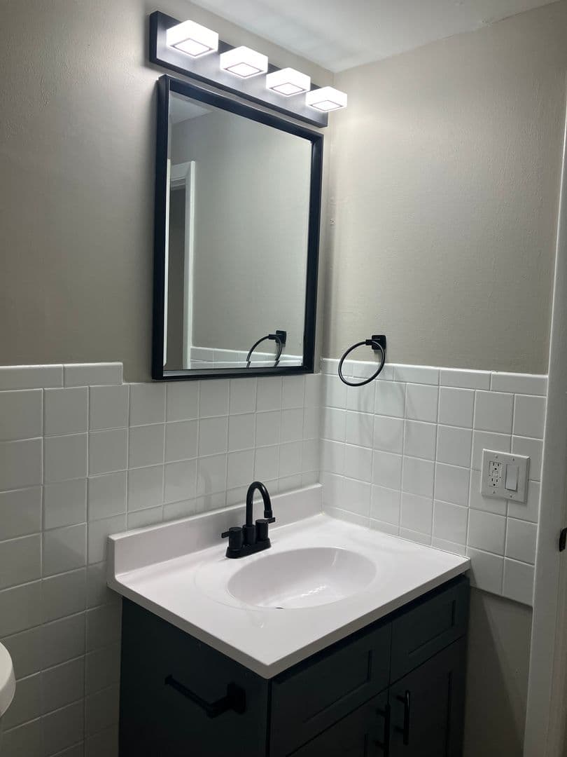 Fort Wayne Townhome: 522 Pinegrove Ln