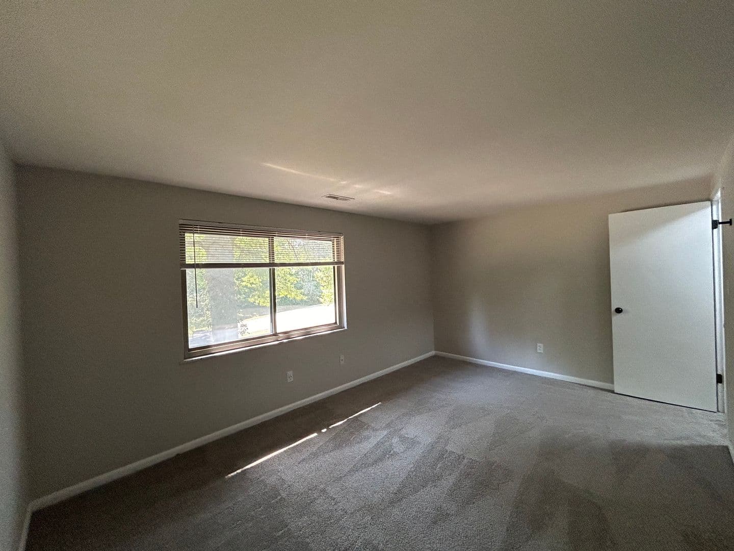 Fort Wayne Townhome: 522 Pinegrove Ln