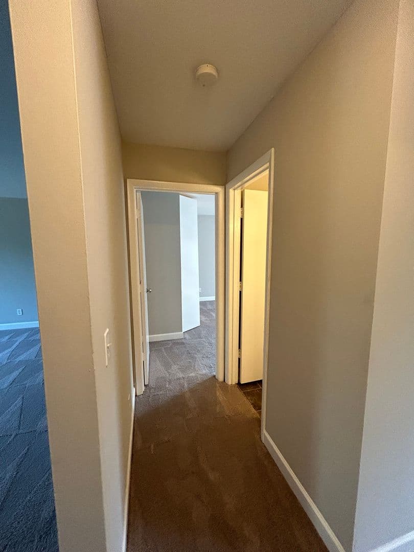 Fort Wayne Apartment: 700 Candlelite Ct